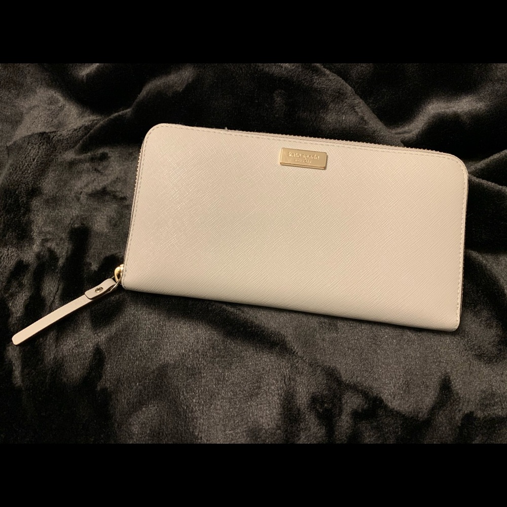 Kate Spade zip-around continental wallet